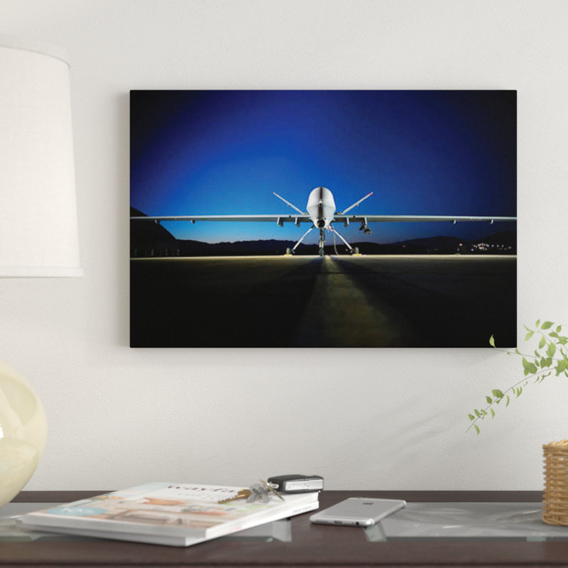 « an mq-9-reaping on the flight line », reproduction d’impression sur toile, H 8 po x l 12 po x P 0,75 po, Toile tendue