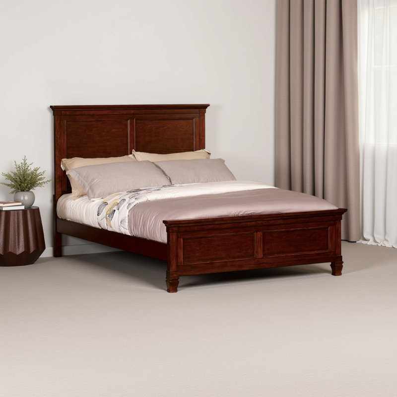 Huybert Platform Bed, Queen, Brown