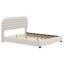 Grand lit plateforme tapissier en velours, structure solide et conception courbée élégante-415888496
