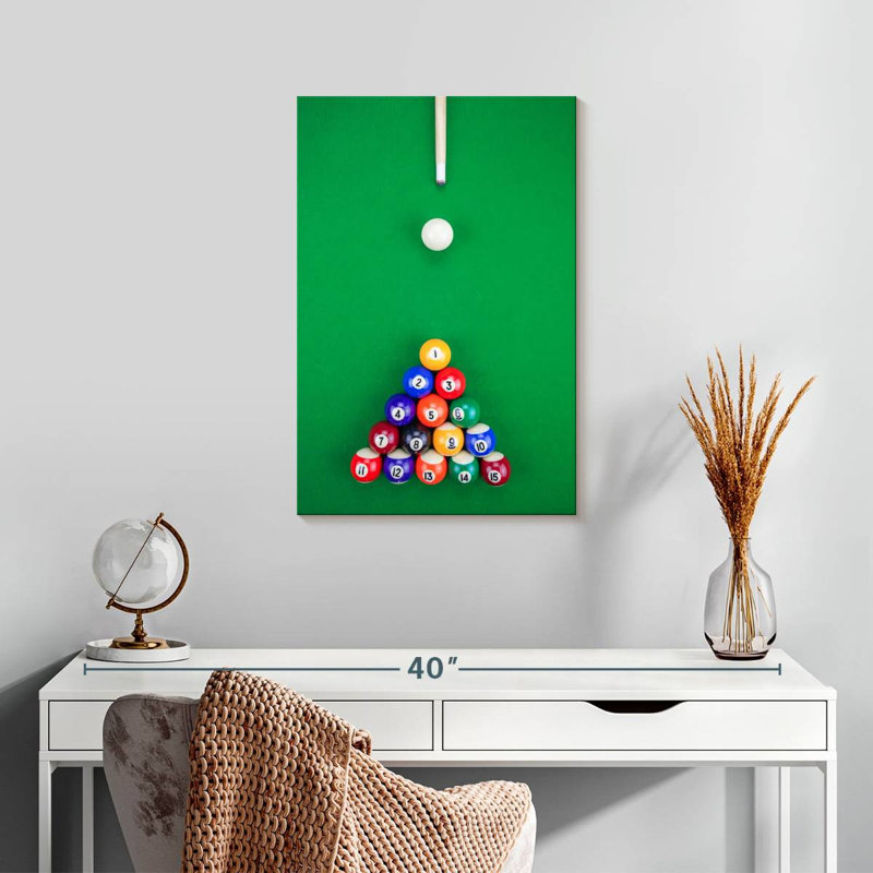 Senne Snooker Pyramid, 24" H x 16" W