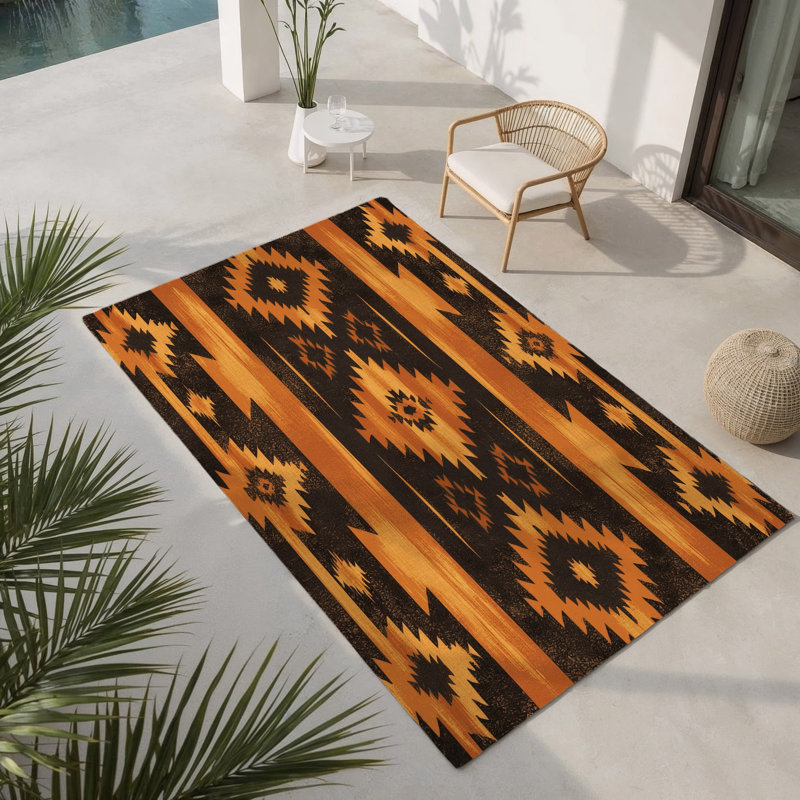 Roaming Ridge Indoor And Outdoor Area Rug, Rectangle 4' x 6'
