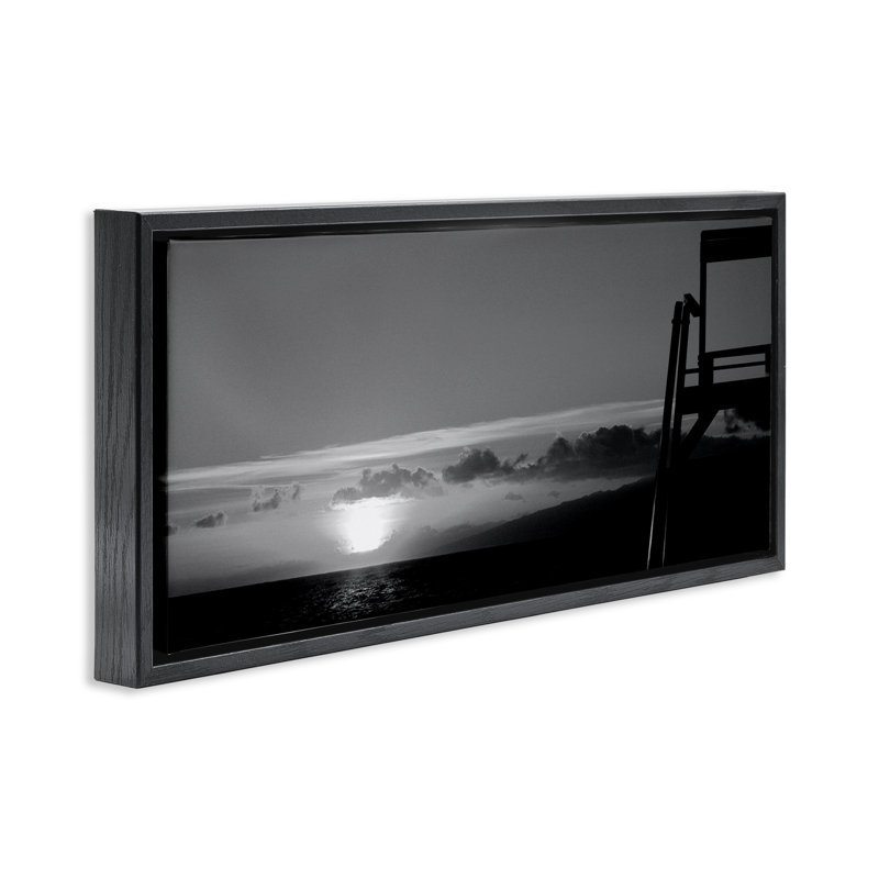 "Sunlit Lifeguard Station", art mural encadré flottant par Noah Bay, Cadre flottant noir de jais, H 14 po x l 31 po