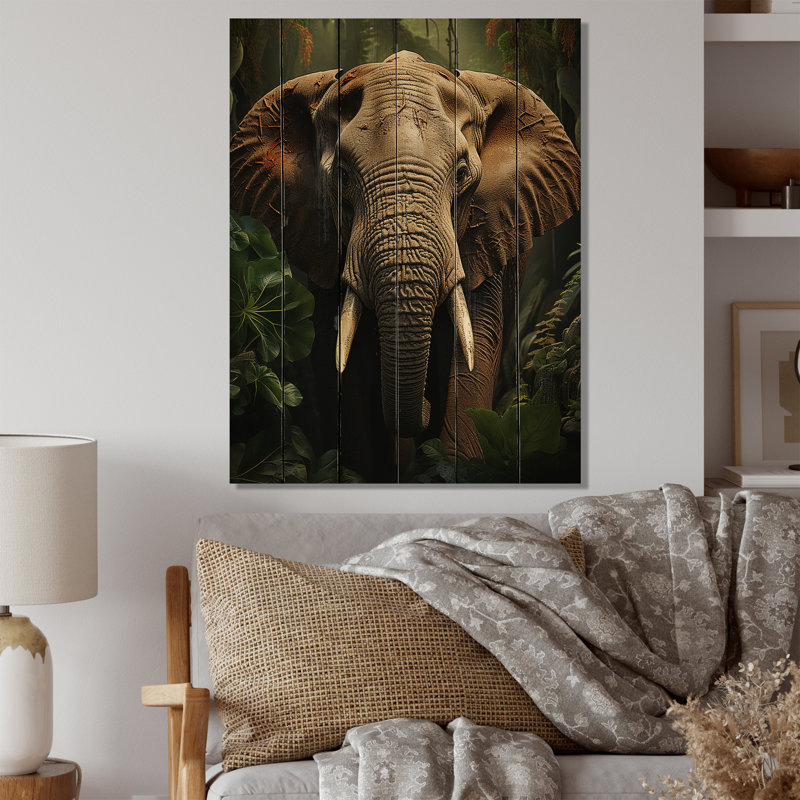 Éléphant d'Afrique II - reproduction africaine sur bois de pin naturel, H 32 po x l 24 po x P 0,78 po