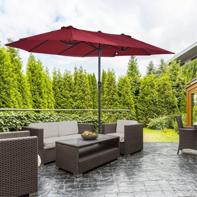 Très grand parasol d'extérieur à double face de 15 pi avec poignée à manivelle et bouches d'aération pour cour arrière, terrasse, piscine, marché, rouge vin