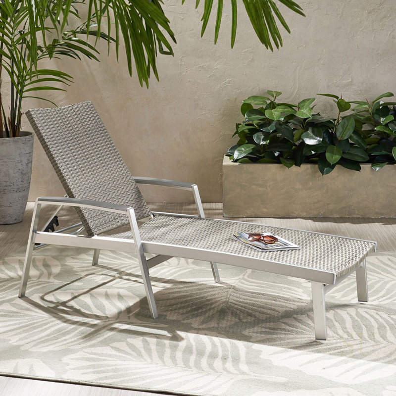 OXTON Outdoor Aluminum Chaise Lounge With Mesh Seating And Durable Wicker, Perfect For Patio Relaxation And Summer Naps., 1