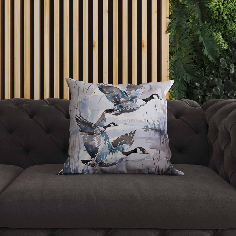 Coussin intérieur / extérieur Three Geese, Gris, Carré 16 po