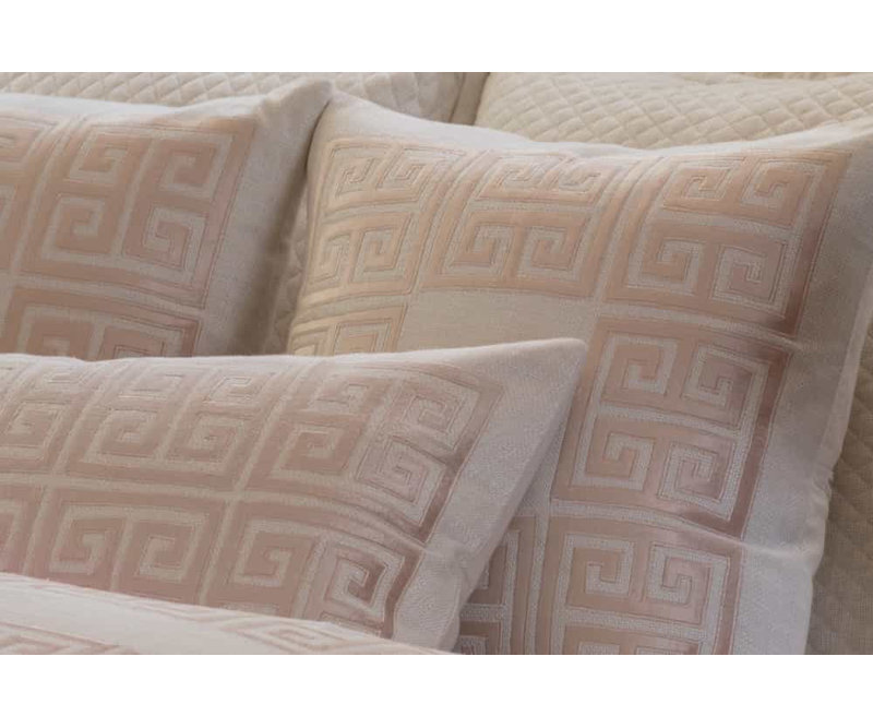 Guy Lumbar Pillow Cover & Insert, Blush