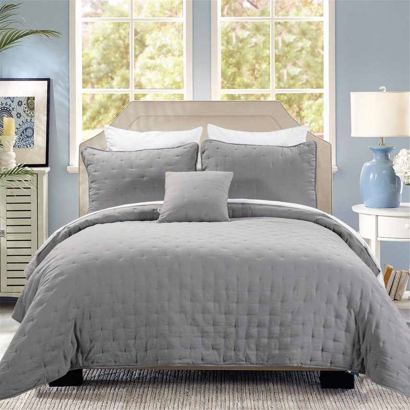 Julia Quilt, Gray, Full/Queen Quilt + 2 Shams + 1 Throw Pillow