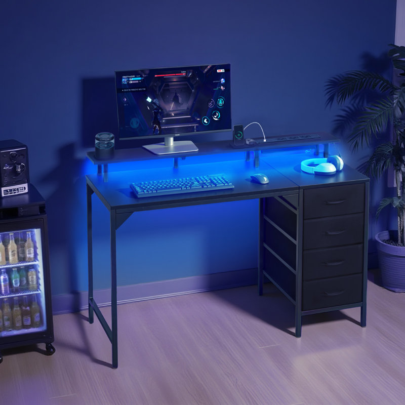 Bureau d'ordinateur 47 pouces avec lumières DEL intelligentes 4 prises de courant