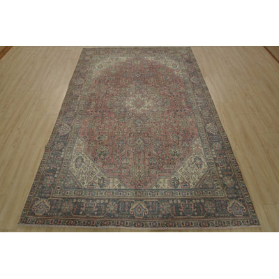 Tapis oriental en laine rose vieilli noué à la main 6 pi 4 po x 9 pi Tabriz