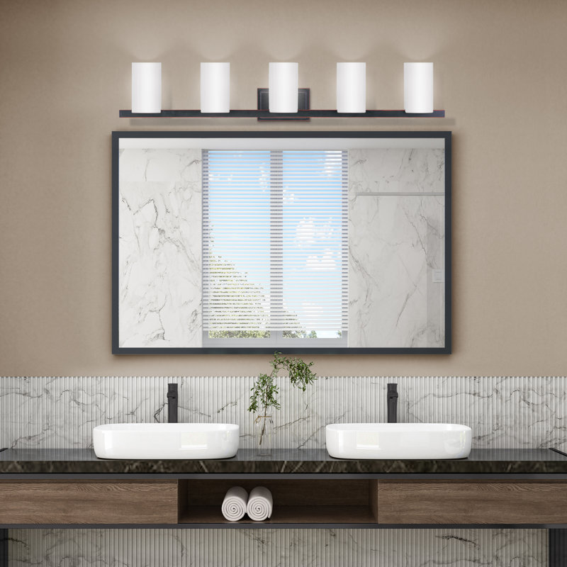 Éclairage pour salle de bain à intensité variable 5 lumières Delvin, Bronze vieilli