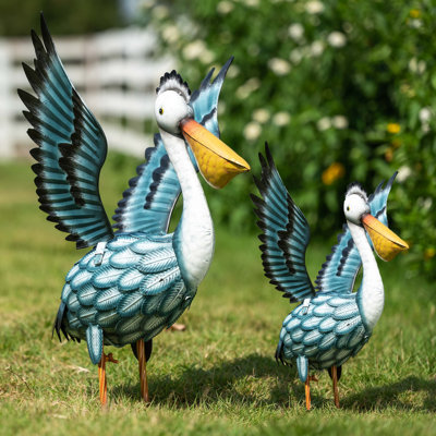 Yailine Bird Weather Resistant Metal Garden Statue