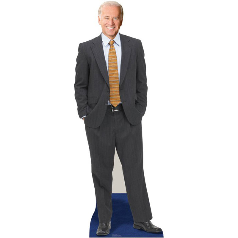 Senateur américain Joe Biden en carton debout