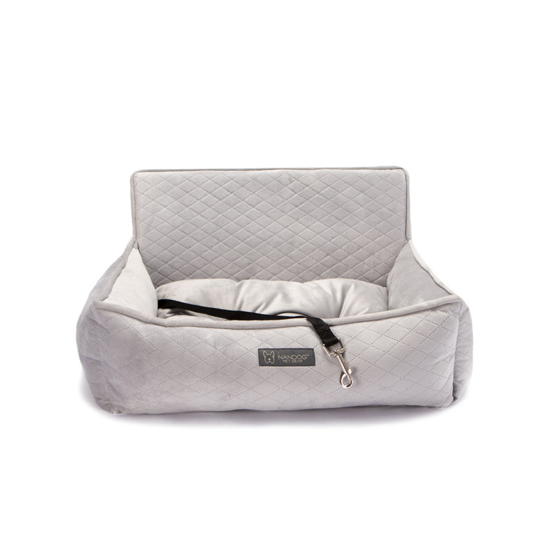 Nandog Pet Gear Large Car Seat Quilted Light Gray