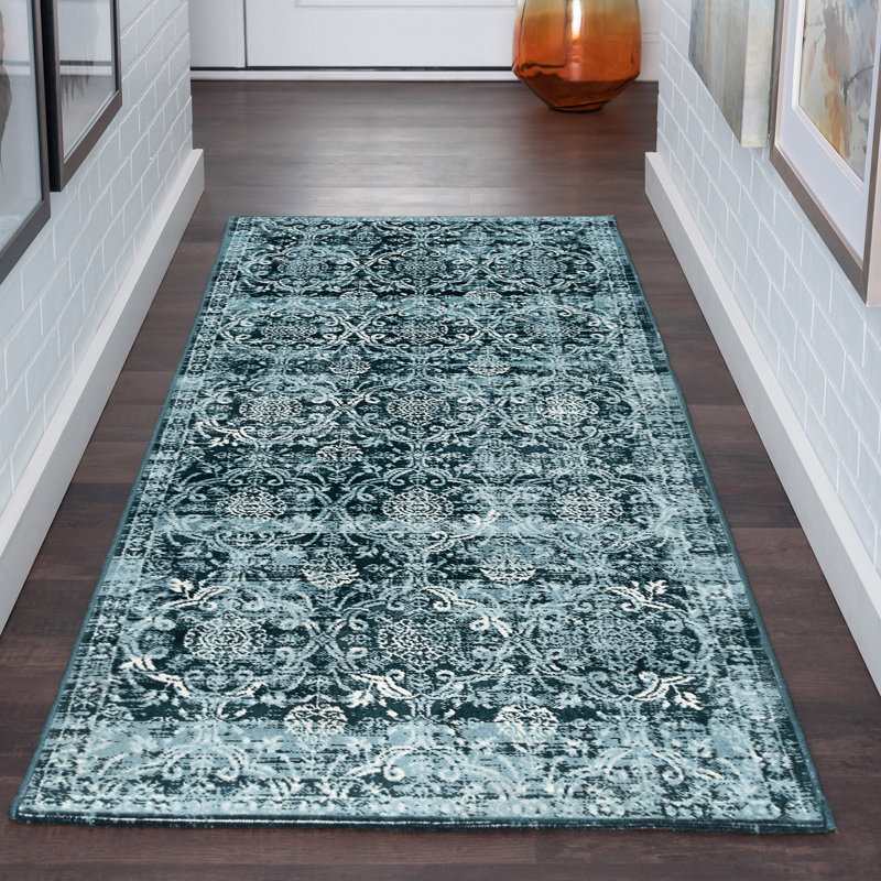 Farah Indoor Rug, Runner 2'7" x 9'10"