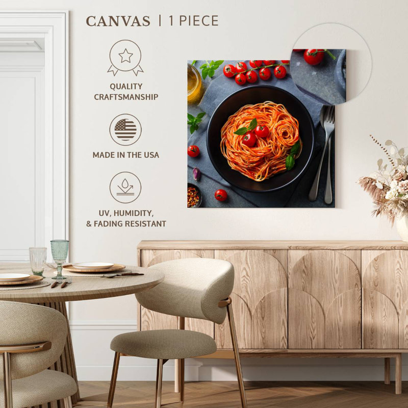 Yarlin Tomato Sauce Pasta