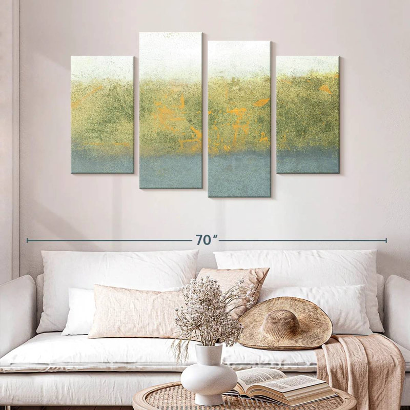 Avery Centerpiece, 32" H x 52" W