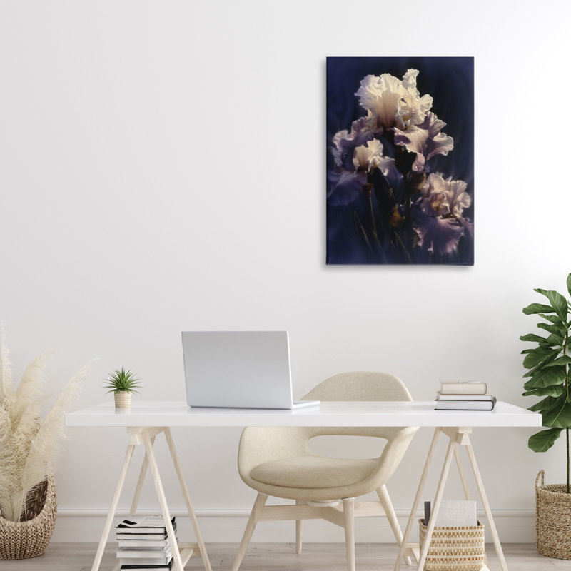 Iris mauve, toile de Collin Bogle, H 24 po x l 16 po