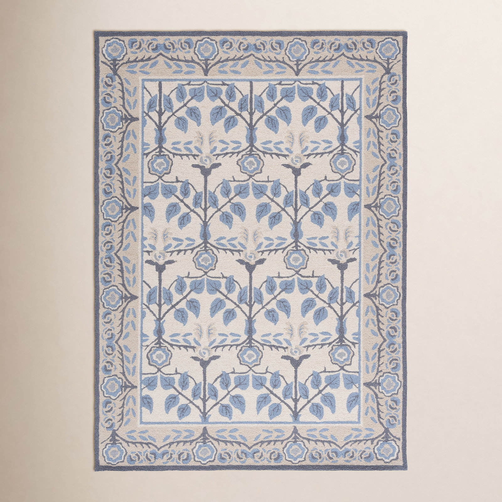 Hand-Tufted Wool Floral Outdoor Rug, Rectangle 4' x 6'