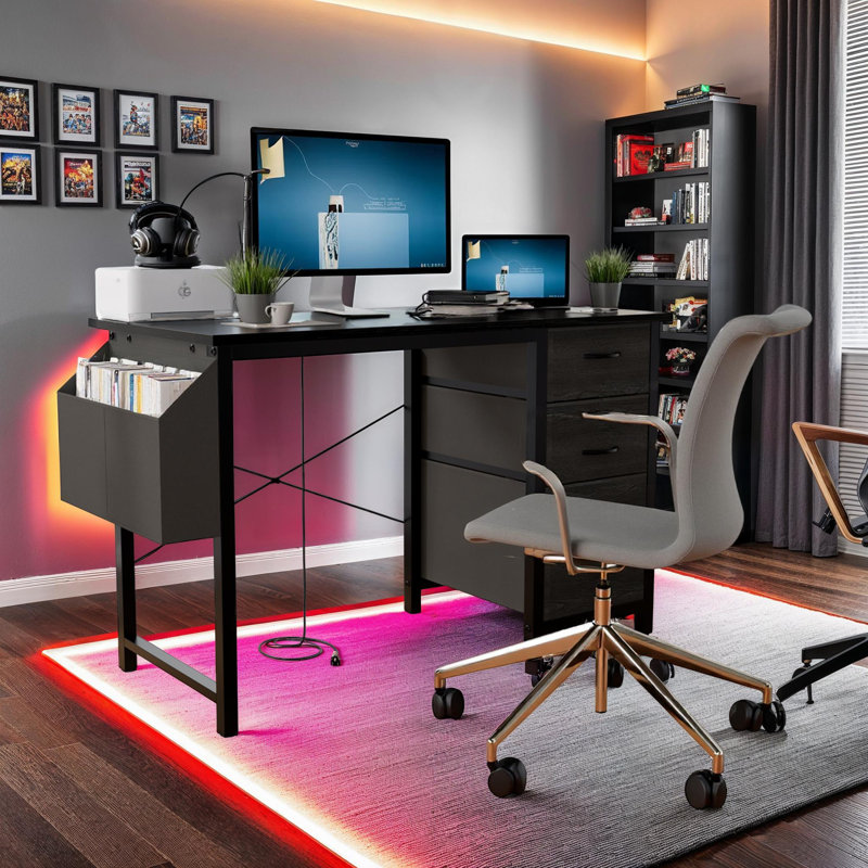 Bureau de 47,3 po avec prises de courant dissimulées, 3 tiroirs en tissu, Noir, noir, noir, noir
