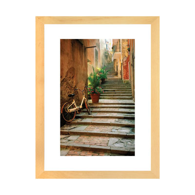 Italie, Cinque Terre, Monterosso. «Bicycle and Uphill Stairway» par Jaynes Gallery - reproduction de photo