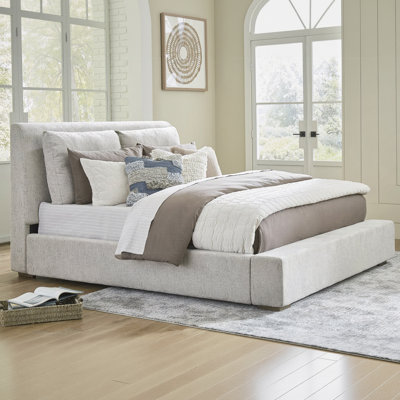 Cabalynn King Upholstered Bed