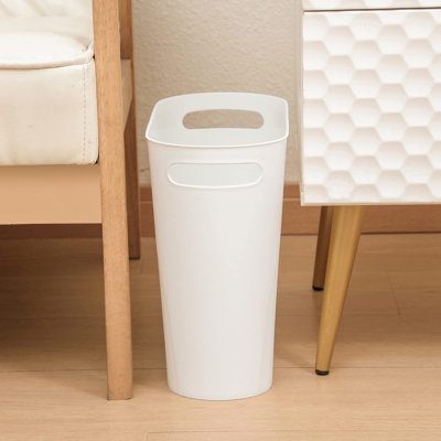 Petite poubelle, poubelle en plastique mince de 3,5 gallons avec poignées, poubelle pour espaces étroits, salle de bain, chambre à coucher, cuisine, bureau à la maison, paquet de 2, blanc