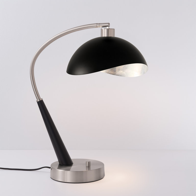 Lampe de table Acworth Boomerang - Corps en acier nickel noir, demi-dôme noir mat, 32 po de hauteur, gradateur Nova, Noir mat
