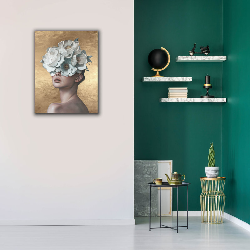 «Blue Flower Lady» par Svetlana Aleynikova, art mural sur toile, H 34 po x l 26 po