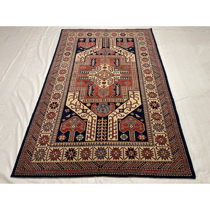 Tapis tribal unique en son genre