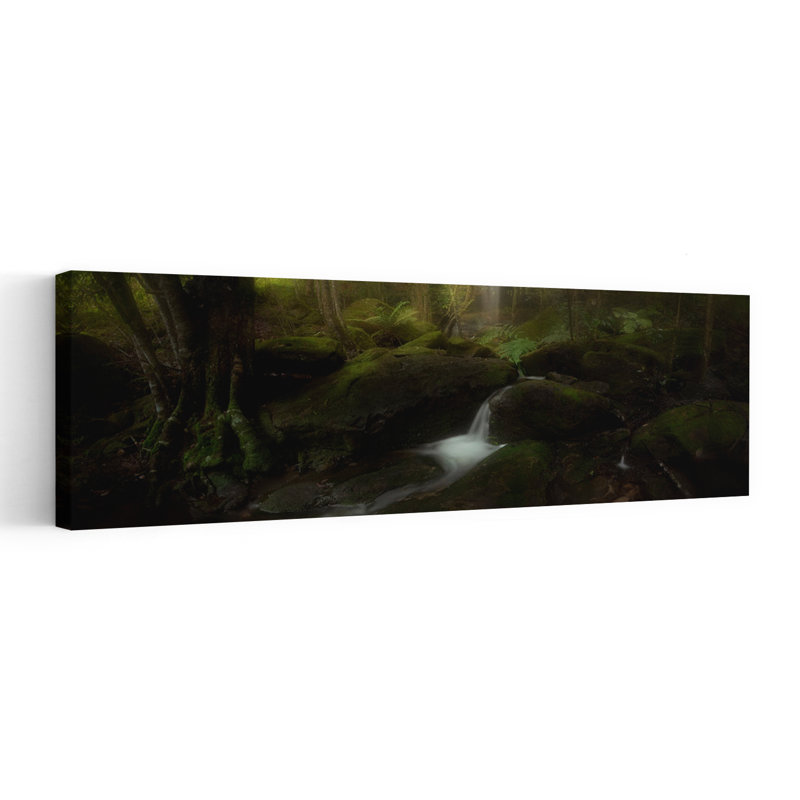 Forêt sombre, cascade paisible, forêt sereine paisible, art mural nature, H 36 po x l 12 po
