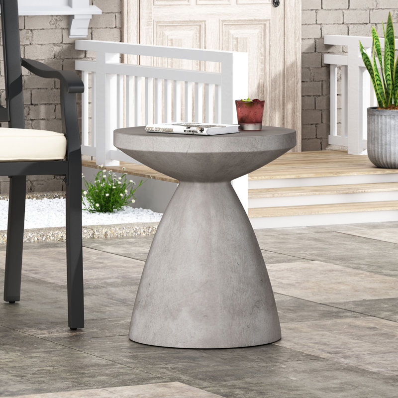 Table d'appoint d'extérieur en béton léger