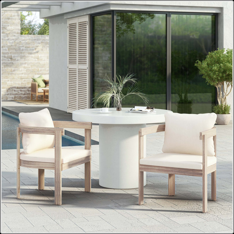 Chaise de salle à manger en bois d'acacia avec coussins crème moelleux et motif décoratif