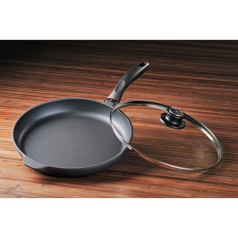Non Stick Aluminum Frying Pan with Lid, 11" Diameter