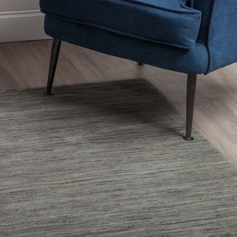 Tapis en laine gris anthracite touffeté à la main Toby, Rectangle 3 pi 6 po x 5 pi 6 po