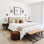 Lit plateforme tapissier Modern Farmhouse avec structure en bois et tête de lit beige, grand