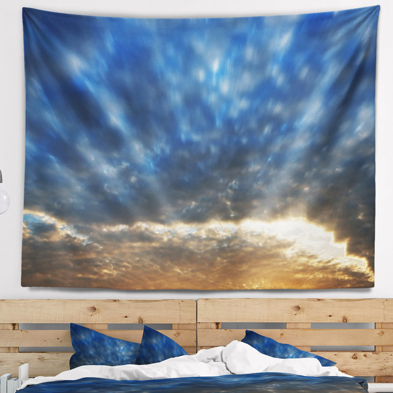 Tapisserie «Seascape Dramatic Blue and Brown Skies», H 32 po x l 39 po