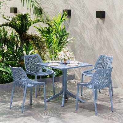 4-Person Outdoor Square Dining Set