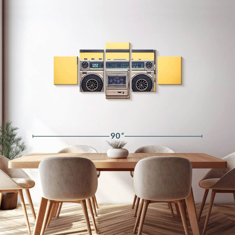 Boombox, H 30 po x l 68 po