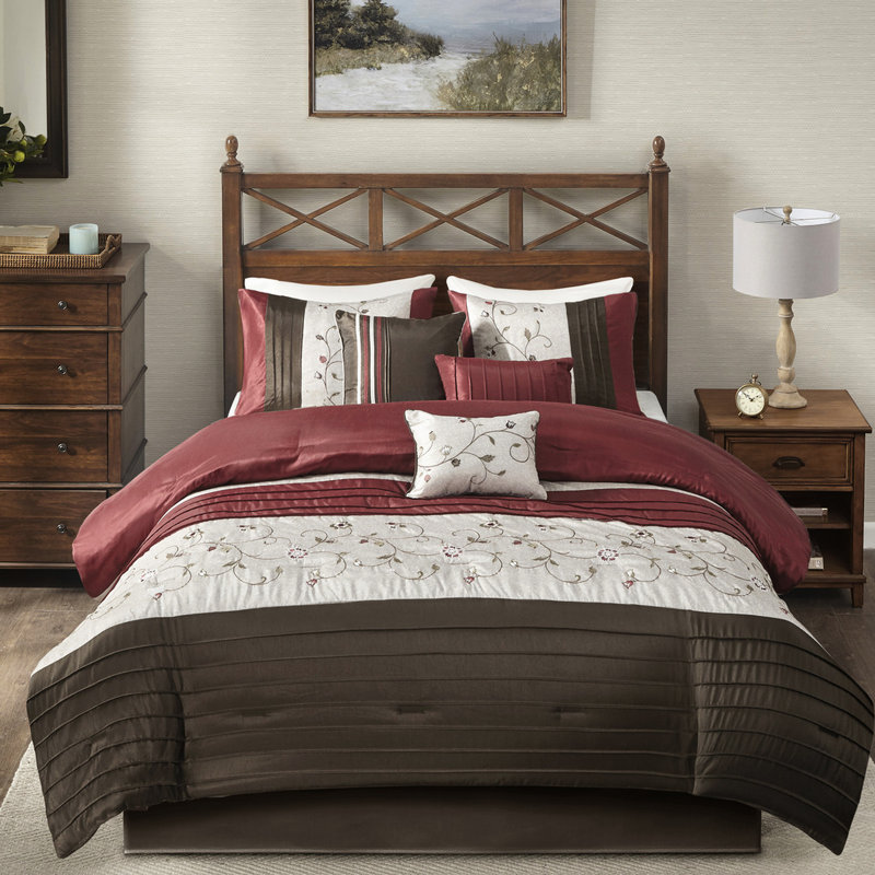 Élégant édredon très grand rouge 7 pièces - Broderie et tissu de travail, 2 taies décoratives, 3 coussins décoratifs, 1 jupe de lit, pièce lavable, broderie, garniture 100%, y compris l'édredon et la machine
