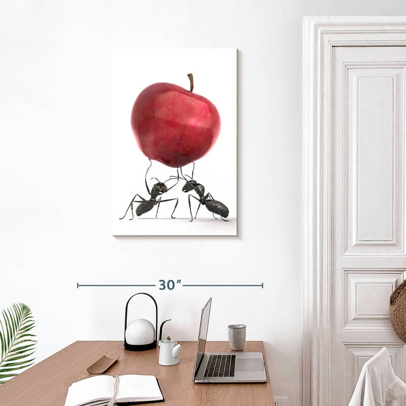 Fourmis noires Brampt avec pomme, H 30 po x l 20 po