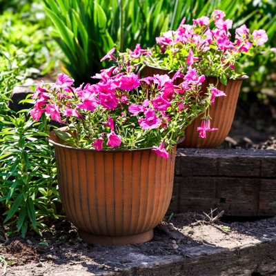 Ralena Round Metal Outdoor Planter Pot - 14.75" x 14.75" x 11.25" - Brown - Set of 2