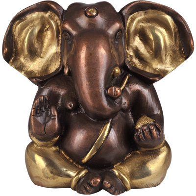 Ganesha assis avec grandes oreilles