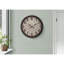 Horloge murale, ronde de 20 pouces en brun antique, fond parchemin