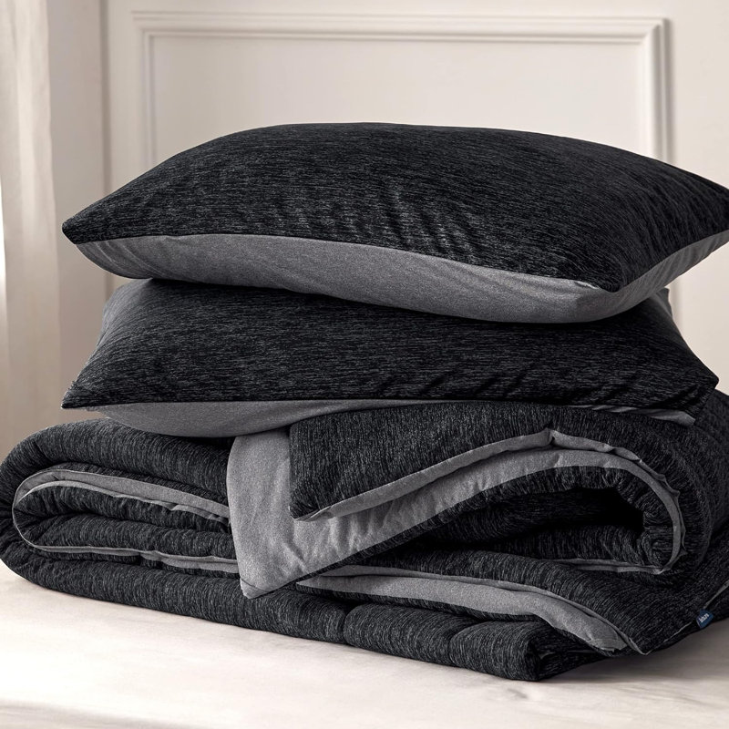 Bedsure Cooling And Warm Bed Set, King Comforter with 2 Pillowcases, Navy Blue - Reversible
