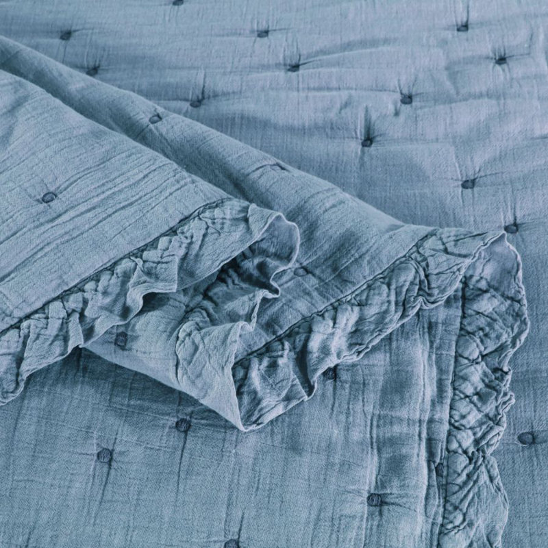 Modern & Contemporary Cotton Blend Quilt, King, Light Blue