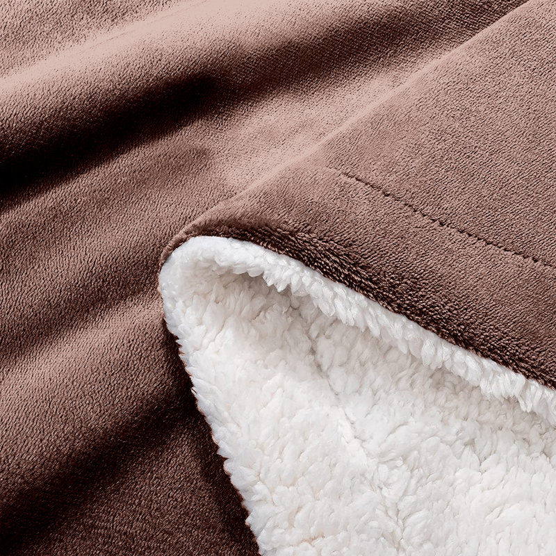 Formaran Sherpa Fleece Fur Thick Reversible Blanket Throw, Coffee, W150 x L200cm