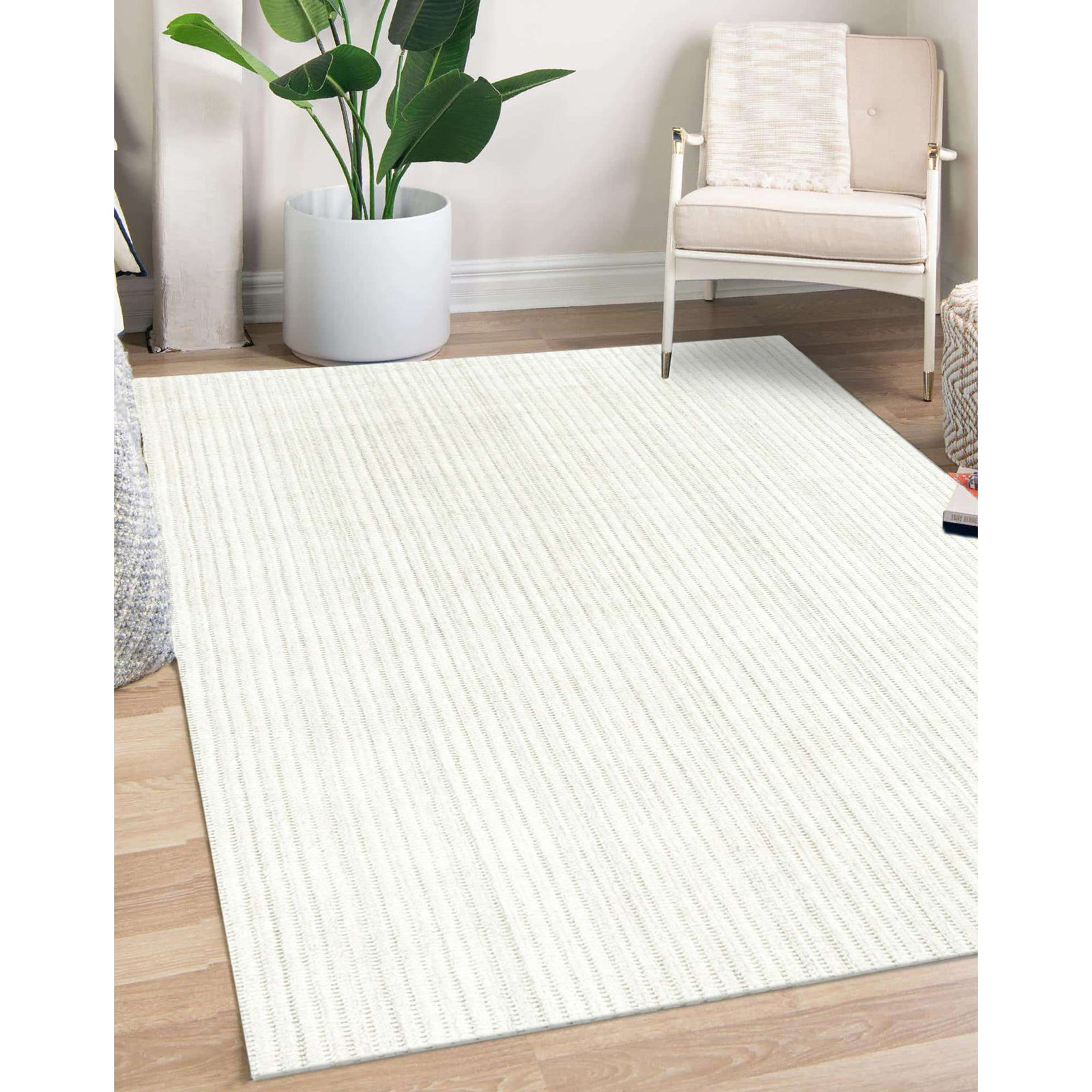 Hand-Tufted Wool Rug, Rectangle 5' x 8'
