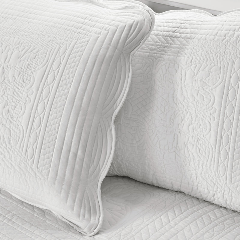 Tuscany White Reversible Scalloped Edge 3-Piece King/Cal King Quilt Set, King/Cal King Coverlet + 2 King Shams, White