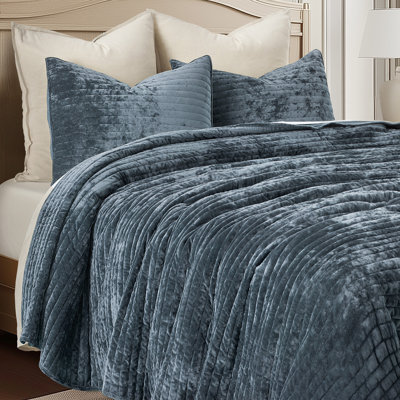 Ensemble de courtepointe Luxe Velvet Channel